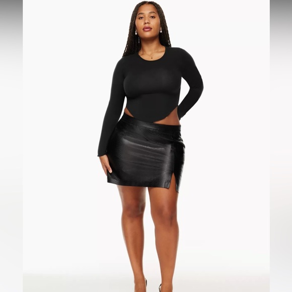 Aritzia Wilfred Patio Vegan Leather Mini Skirt - Picture 1 of 14